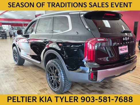 New 2025 Kia Telluride S image 3