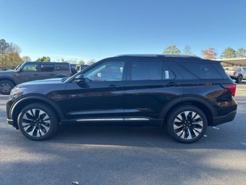 Used 2026 Ford Explorer Platinum w/ LUX Leather Package AWD/4WD image 2