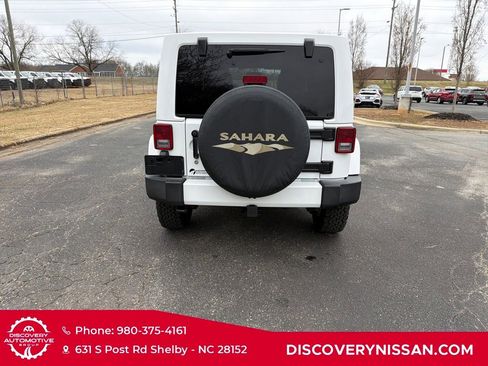 Used 2016 Jeep Wrangler Unlimited Sahara w/ Connectivity Group image 8