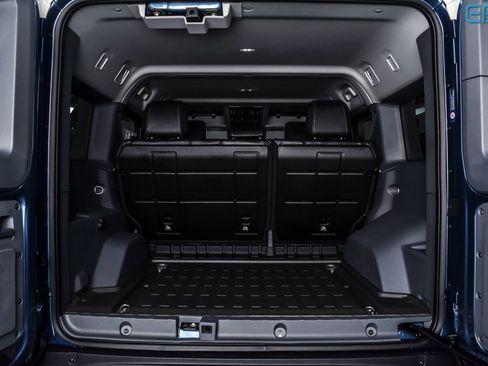 New 2026 INEOS Grenadier Base image 12