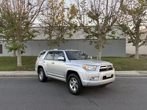 Used 2012 Toyota 4Runner SR5 w/ Convenience Pkg AWD/4WD image 11