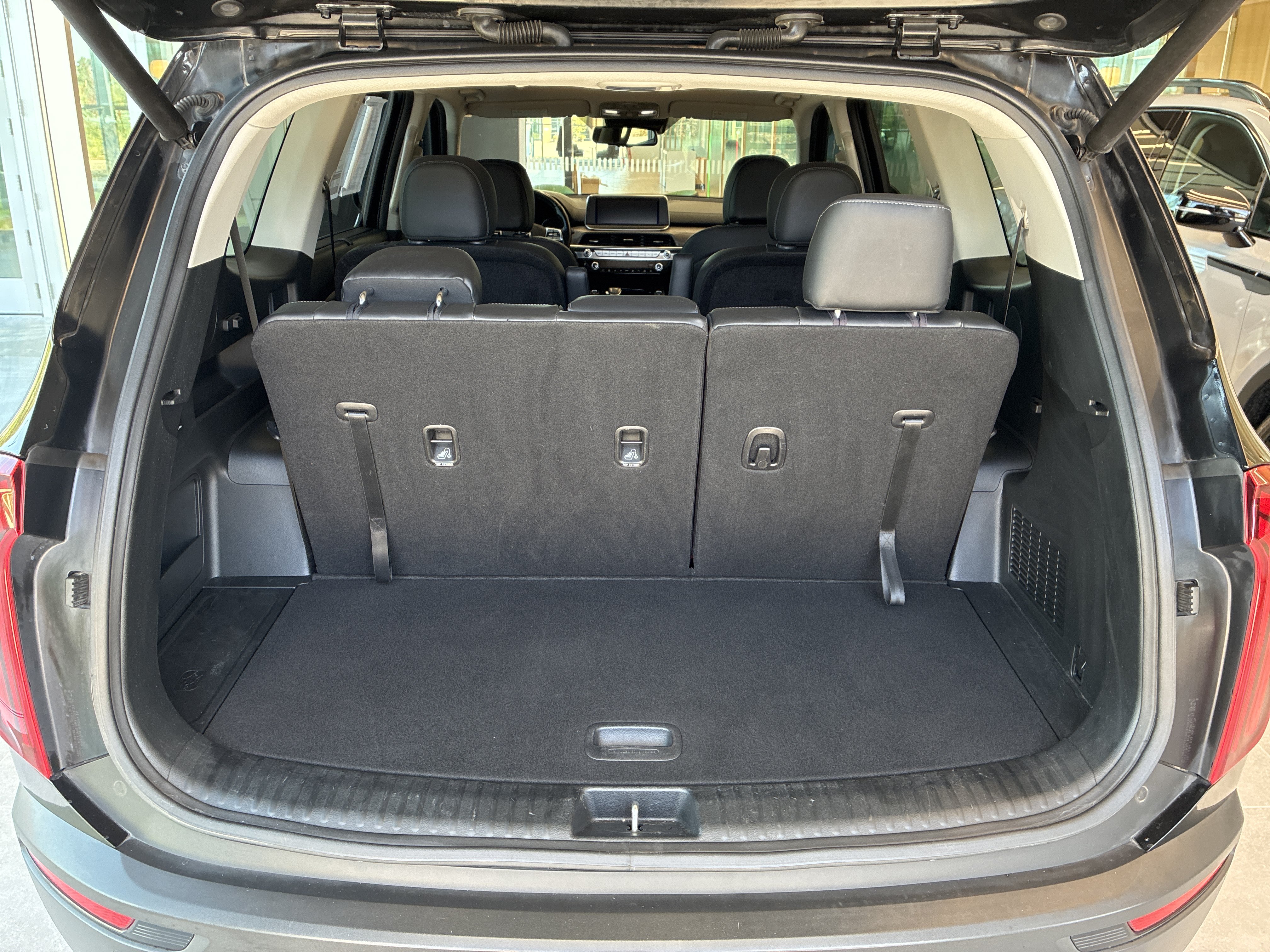 Certified 2022 Kia Telluride EX w/ EX Premium Package AWD/4WD image 8