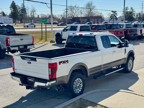 Certified 2022 Ford F350 Lariat w/ Chrome Package image 6