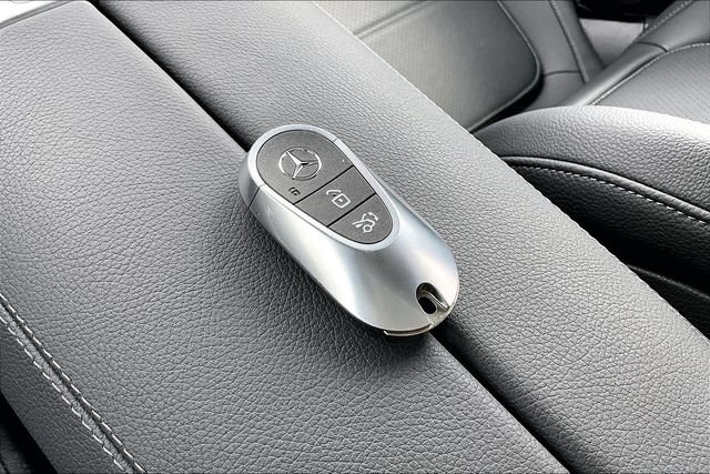 Certified 2026 Mercedes-Benz GLC 300 4MATIC image 39