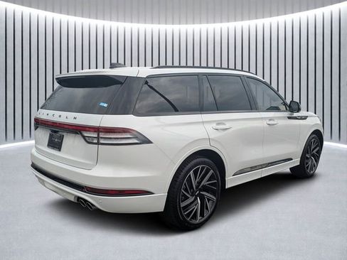 New 2026 Lincoln Aviator Black Label image 3