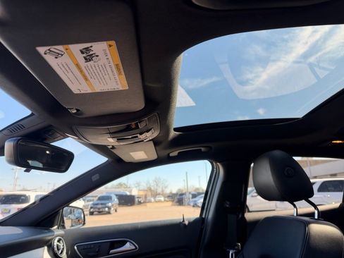 Certified 2017 Mercedes-Benz GLA 250 4MATIC image 15