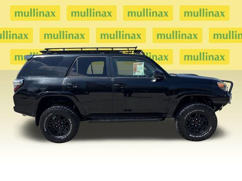 Used 2014 Toyota 4Runner Trail AWD/4WD image 2