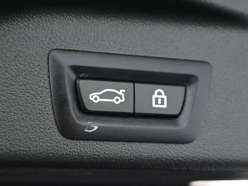 Used 2022 BMW X5 M50i w/ Executive Package image 30