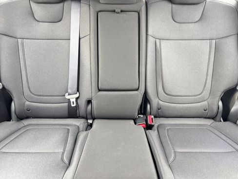 Certified 2025 Hyundai Tucson SE image 18