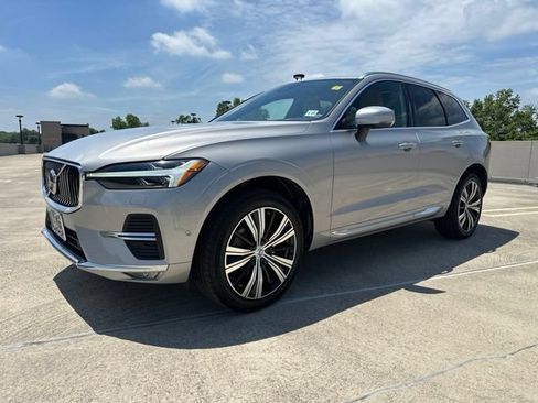 Certified 2022 Volvo XC60 B6 Inscription w/ Advanced Package AWD/4WD image 4