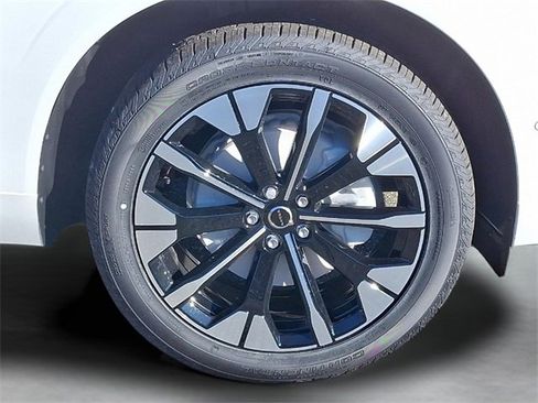 New 2026 Volvo XC60 B5 Plus w/ Protection Package Premier image 5