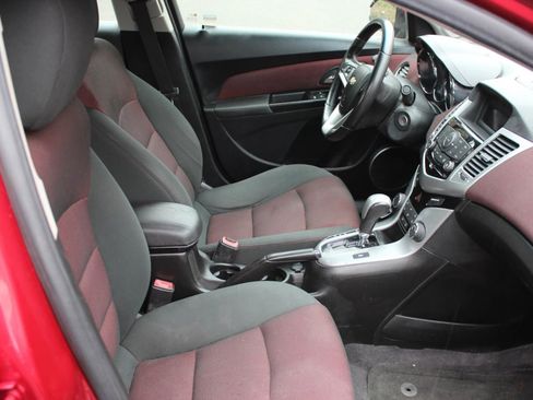 Used 2012 Chevrolet Cruze LT w/ RS Package image 23