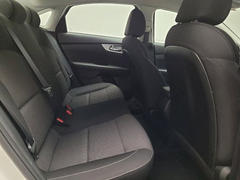 Used 2022 Kia Forte Sedan FWD image 19
