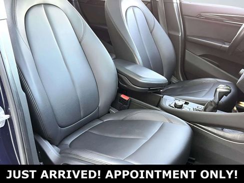 Used 2018 BMW X1 sDrive28i w/ Convenience Package image 11
