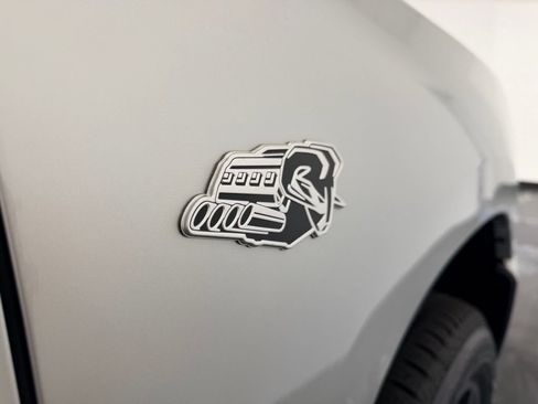 New 2026 RAM 1500 Express AWD/4WD image 21