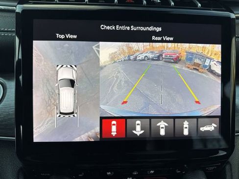 Used 2023 Jeep Grand Cherokee Overland w/ Adv Protech Group III image 18