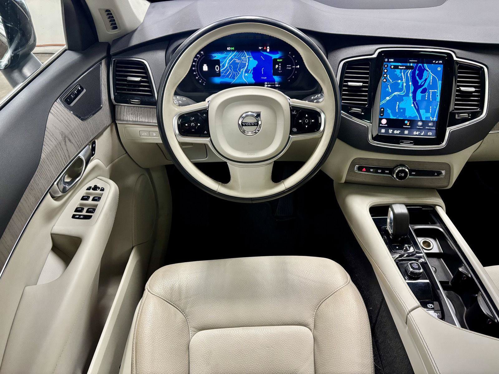 Used 2024 Volvo XC90 T8 Plus AWD/4WD image 2
