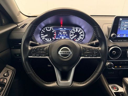 Used 2022 Nissan Sentra SV FWD image 14