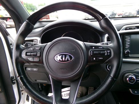 Used 2016 Kia Sorento SX w/ SXL Technology Package AWD/4WD image 12