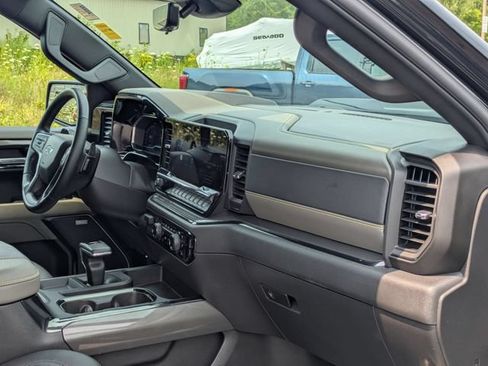 Certified 2024 Chevrolet Silverado 1500 ZR2 w/ Technology Package AWD/4WD image 37