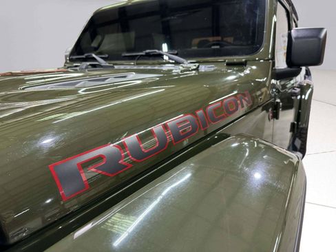 Used 2021 Jeep Gladiator Rubicon w/ Trailer Tow Package AWD/4WD image 17