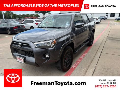 Used 2022 Toyota 4Runner SR5 Premium w/ Moonroof Package RWD image 1