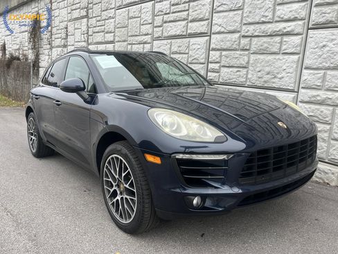 Used 2017 Porsche Macan S w/ Premium Package Plus image 3
