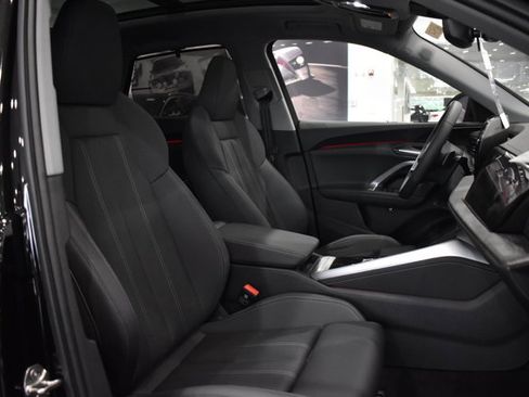 Certified 2025 Audi Q5 Premium Plus w/ Premium Plus AWD/4WD image 26