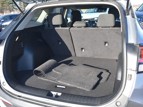 Used 2025 Kia Sportage LX image 15