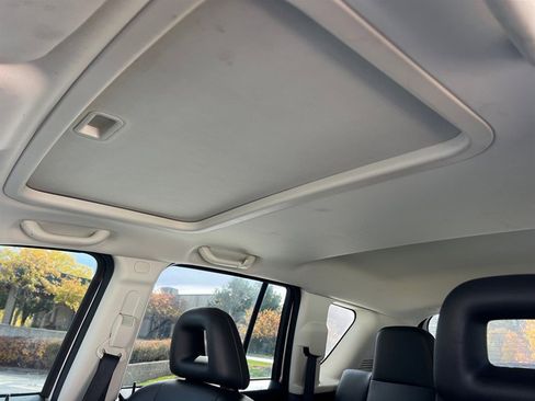 Used 2007 Jeep Compass Limited w/ Driver Convenience Group image 40