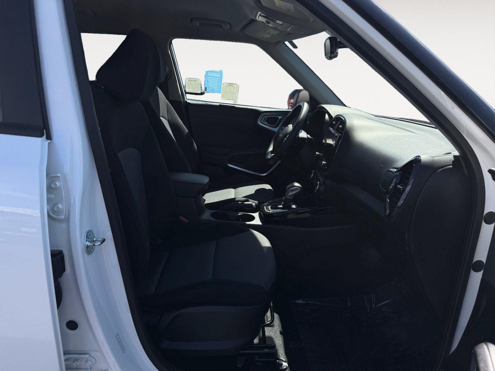 Used 2025 Kia Soul S FWD image 19