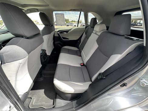 Used 2020 Toyota RAV4 XLE w/ Convenience Package image 22