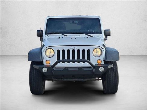 Used 2017 Jeep Wrangler Unlimited Sport AWD/4WD image 2