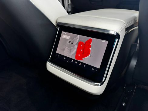 Used 2022 Tesla Model S Standard Range AWD/4WD image 19