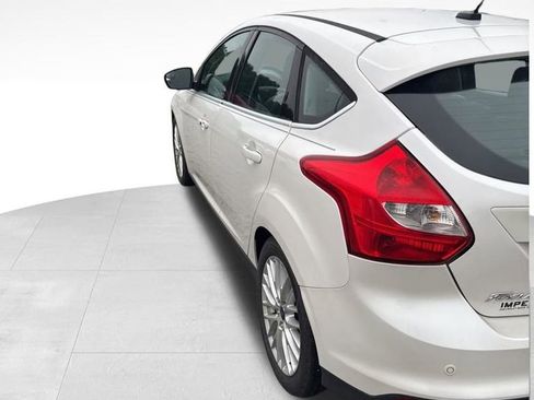 Used 2014 Ford Focus Titanium FWD image 10