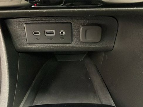 Certified 2023 Buick Encore GX Essence w/ Experience Buick Package image 26