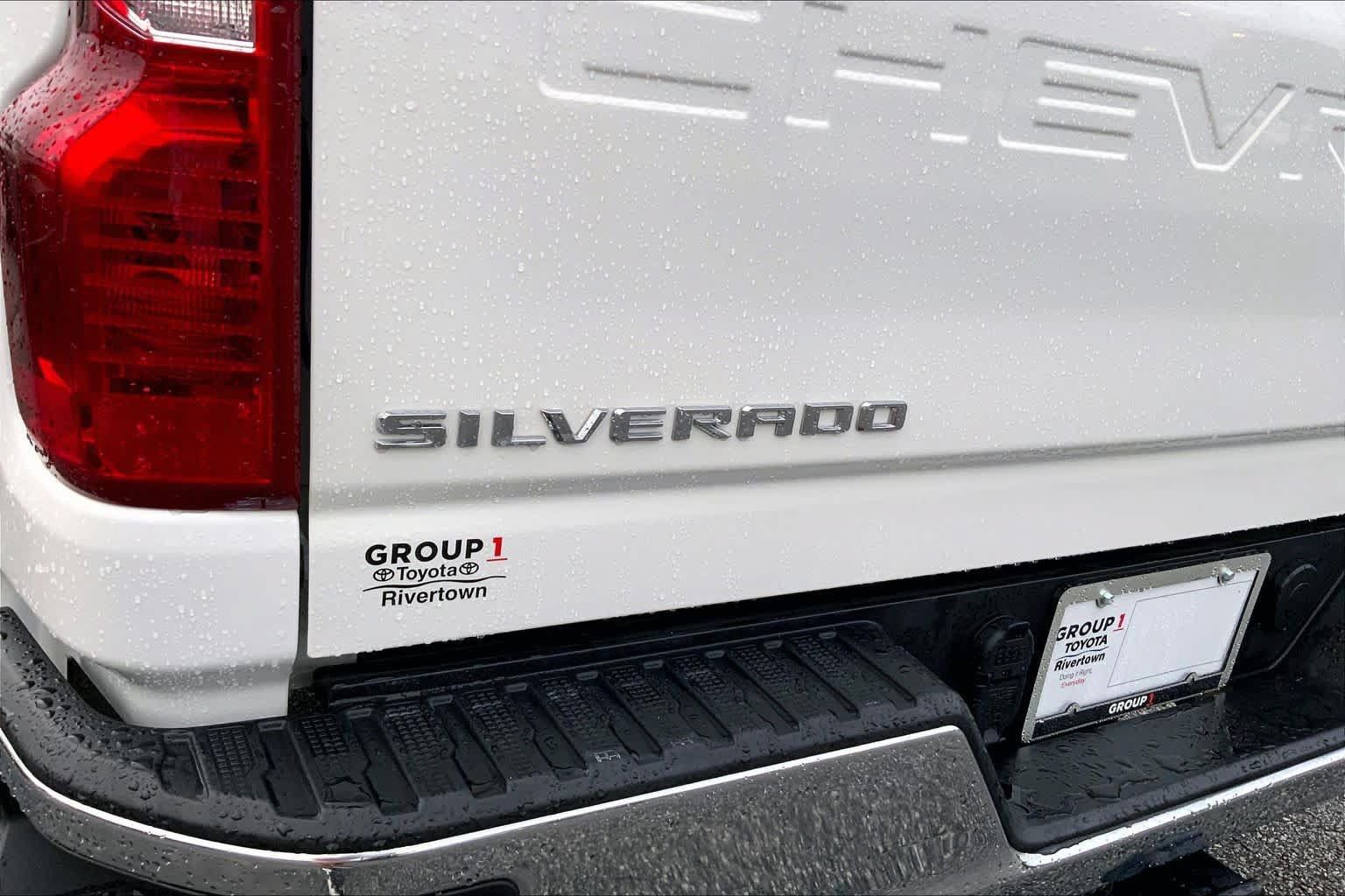Used 2025 Chevrolet Silverado 2500 LT w/ Convenience Package AWD/4WD image 18