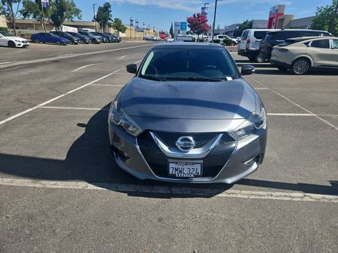 Used 2016 Nissan Maxima 3.5 SL FWD image 2