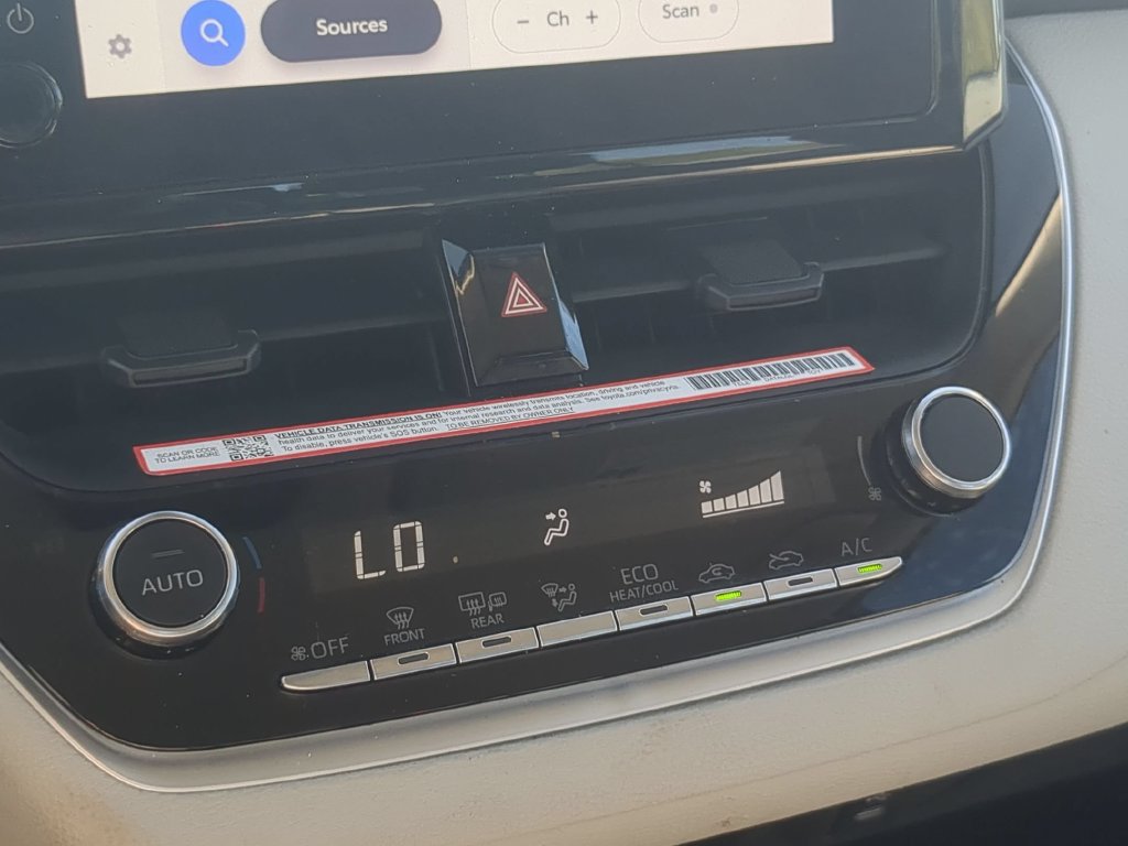 Used 2026 Toyota Corolla LE FWD image 20
