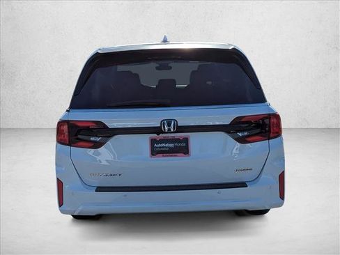 New 2026 Honda Odyssey Touring image 6