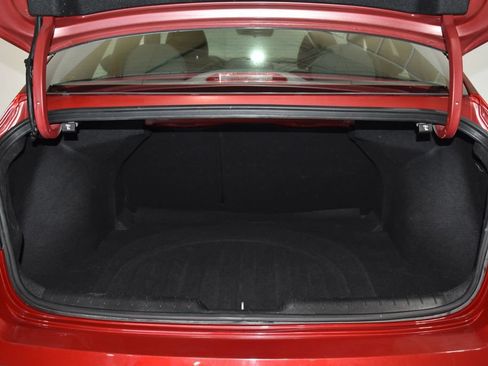 Used 2025 Hyundai Elantra SEL FWD image 28
