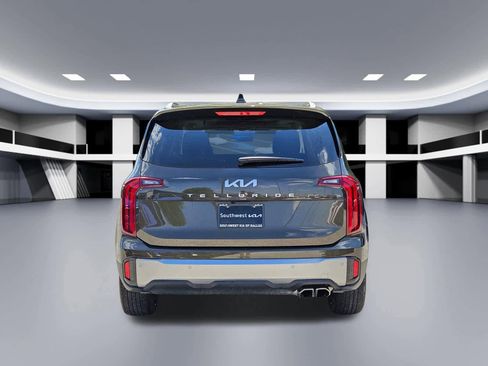 Used 2025 Kia Telluride S image 5