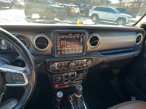 Used 2020 Jeep Wrangler Unlimited Rubicon image 31