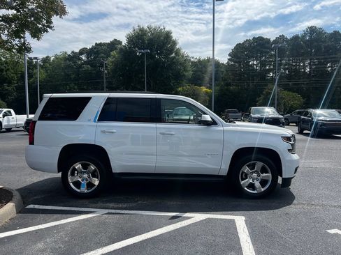 Used 2019 Chevrolet Tahoe LT AWD/4WD image 2