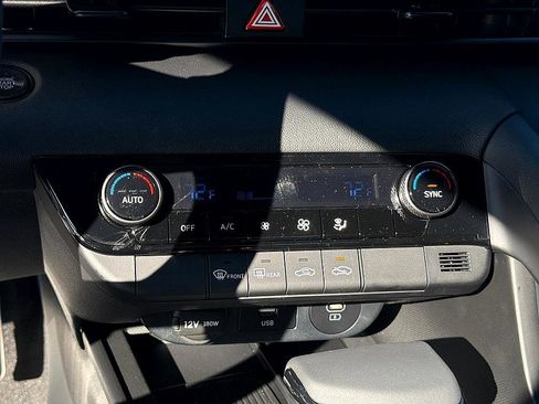 New 2026 Hyundai Elantra Sport image 11