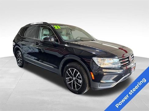 Used 2021 Volkswagen Tiguan SE AWD/4WD image 3