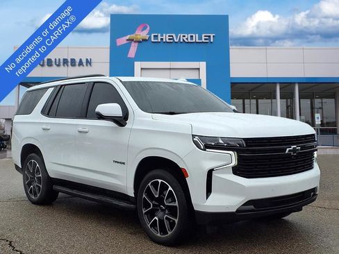 Used 2024 Chevrolet Tahoe RST w/ Luxury Package image 3