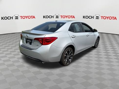 Used 2018 Toyota Corolla XSE FWD image 8