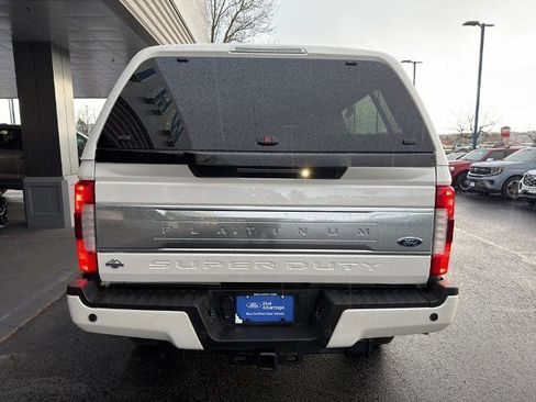 Certified 2017 Ford F350 Platinum w/ Platinum Ultimate Package image 16