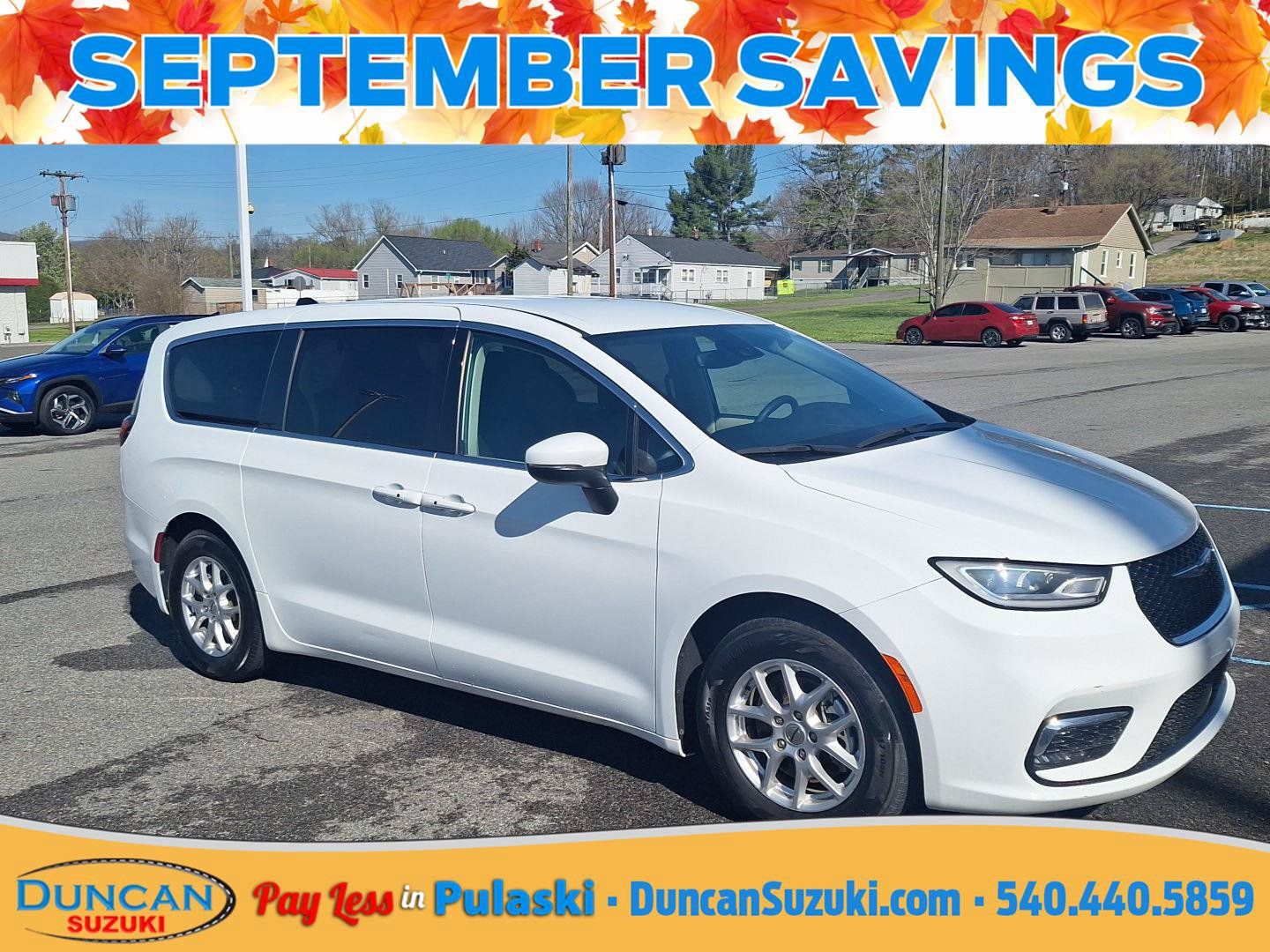 Used 2023 Chrysler Pacifica Touring-L FWD image 1